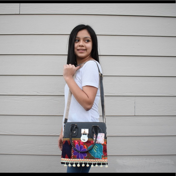 New Mexican embroidered purse,100% leather - Picture 3 of 3